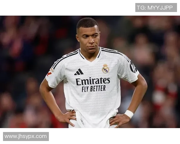 近两年退役的足球巨星盘点与回顾他们辉煌的职业生涯和影响力